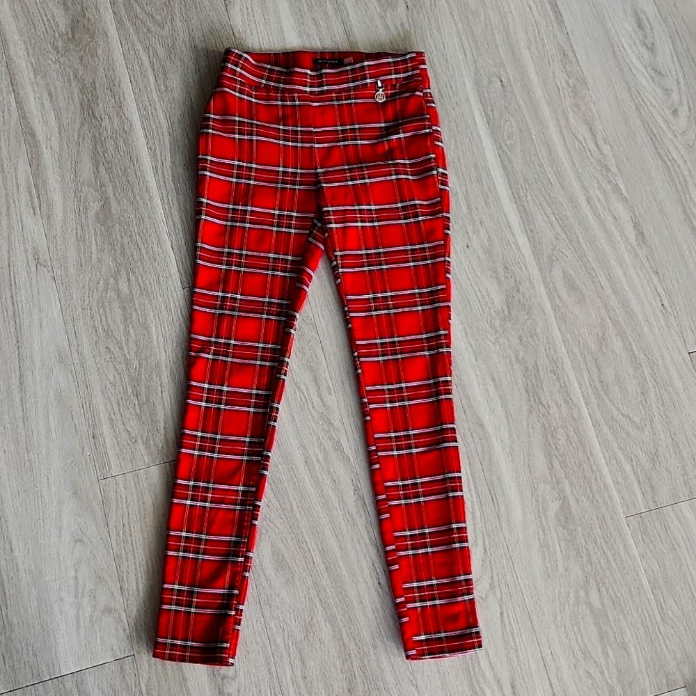 Tommy Hilfiger Size 4. Plaid Classic Pull on work pants! Great condition!